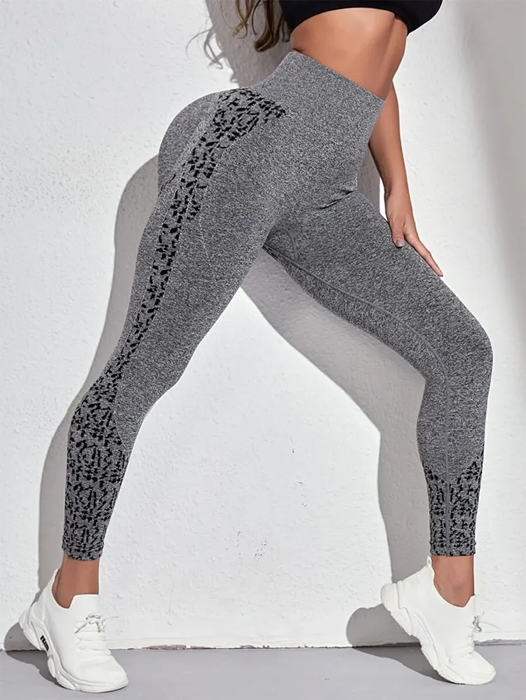 Hvilke materialer bruges ofte til produktion af sømløse leggings?
